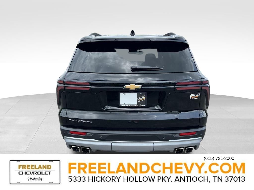 2025 Chevrolet Traverse FWD LT Image 5 of 22