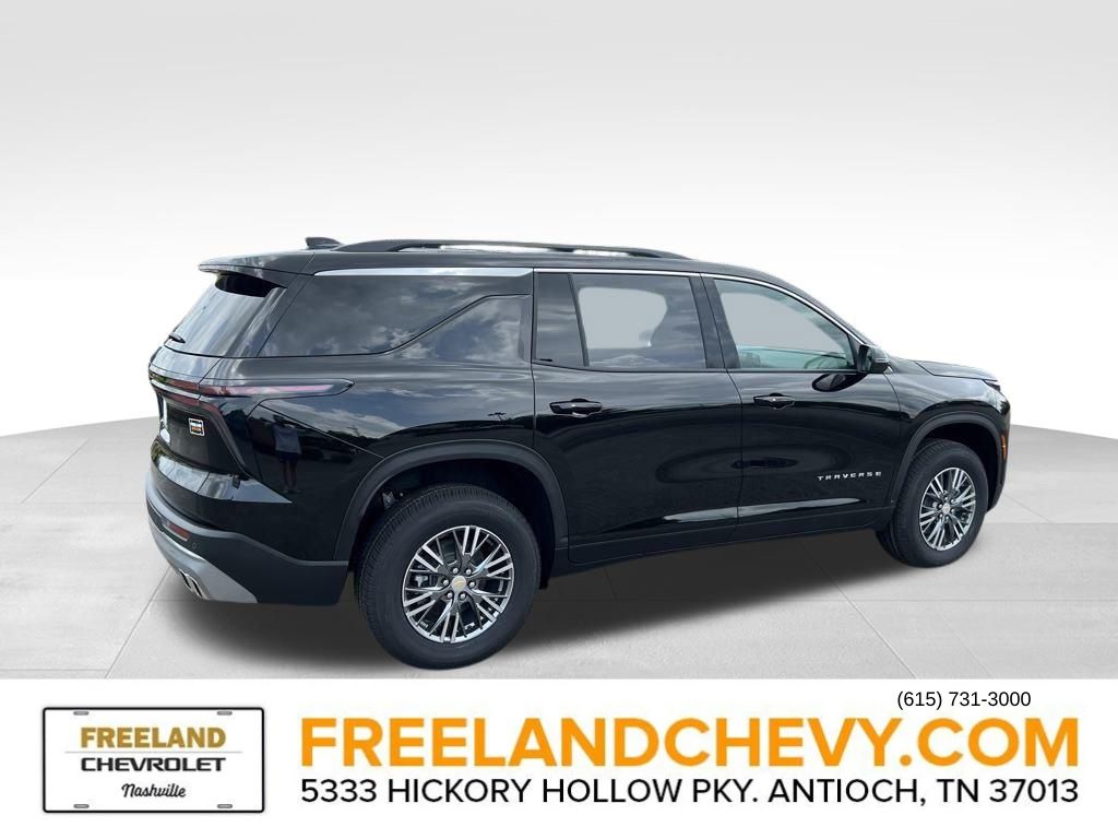 2025 Chevrolet Traverse FWD LT Image 4 of 22