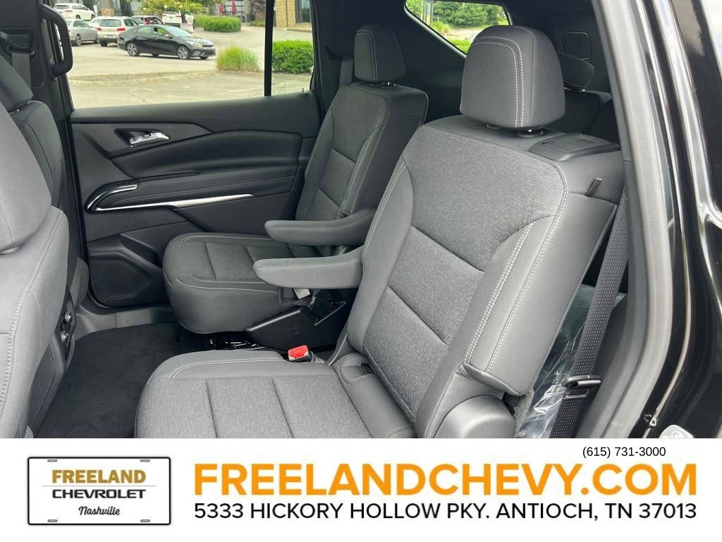 2025 Chevrolet Traverse FWD LT Image 20 of 22