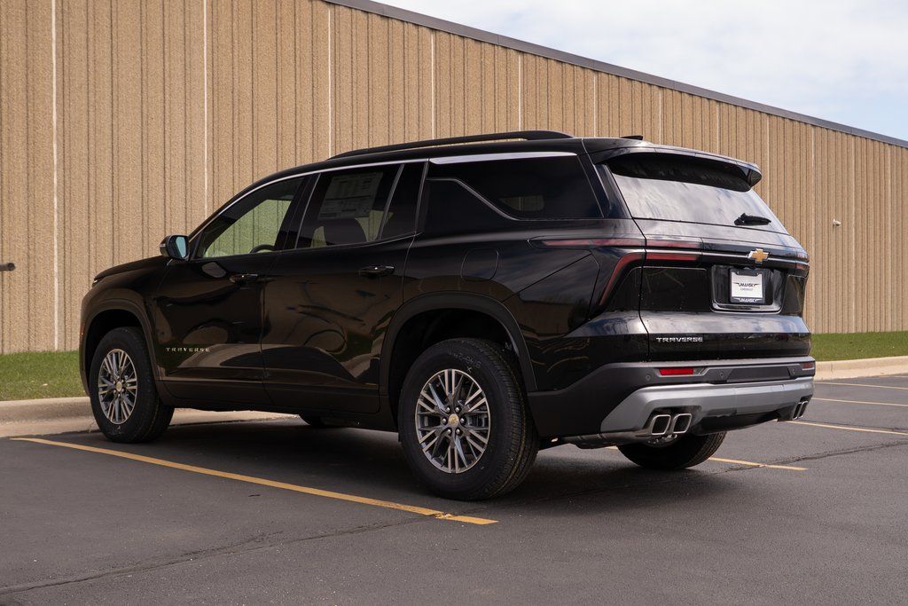 Vehicle image 7 of 41