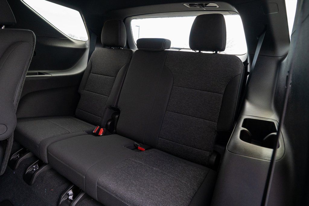 Vehicle image 36 of 41