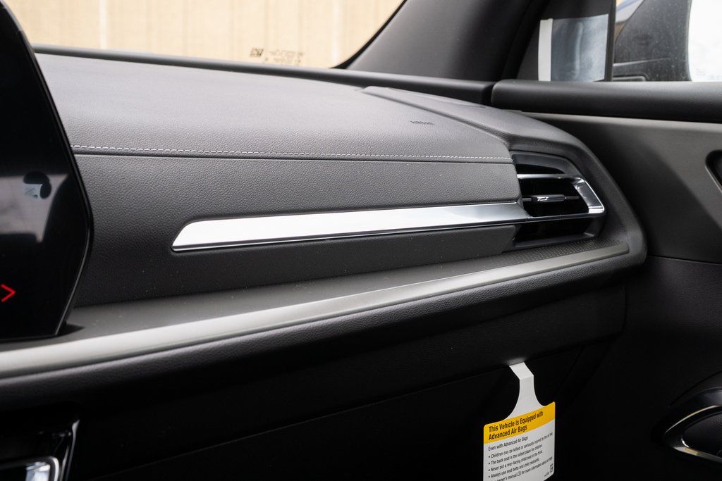 Vehicle image 26 of 41