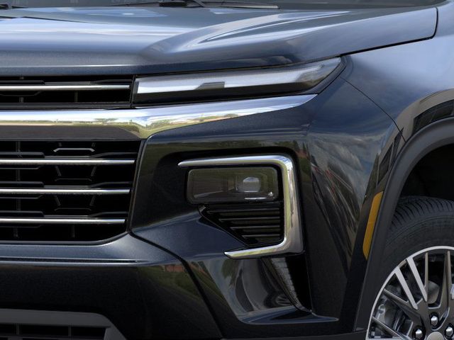 Vehicle image 10 of 24