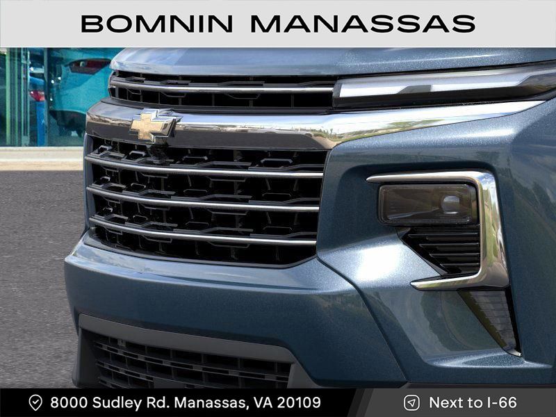 Vehicle image 13 of 24