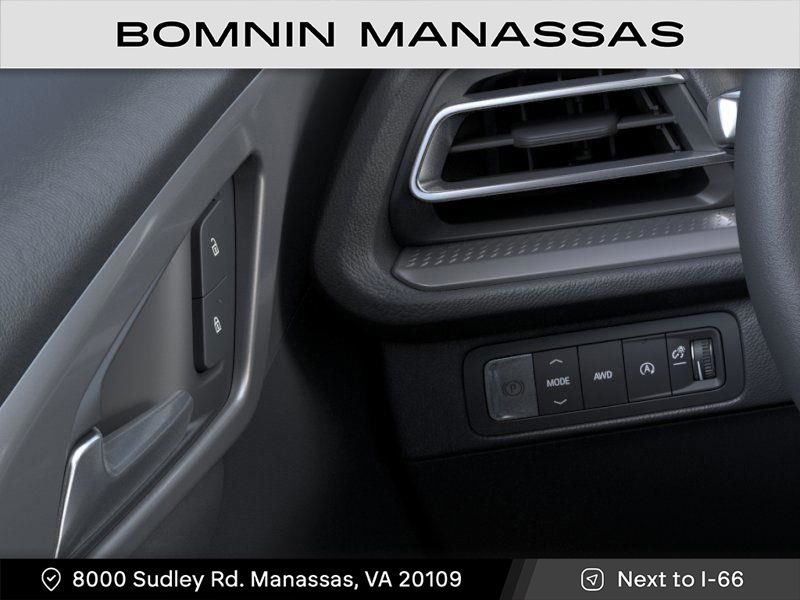 Vehicle image 22 of 24