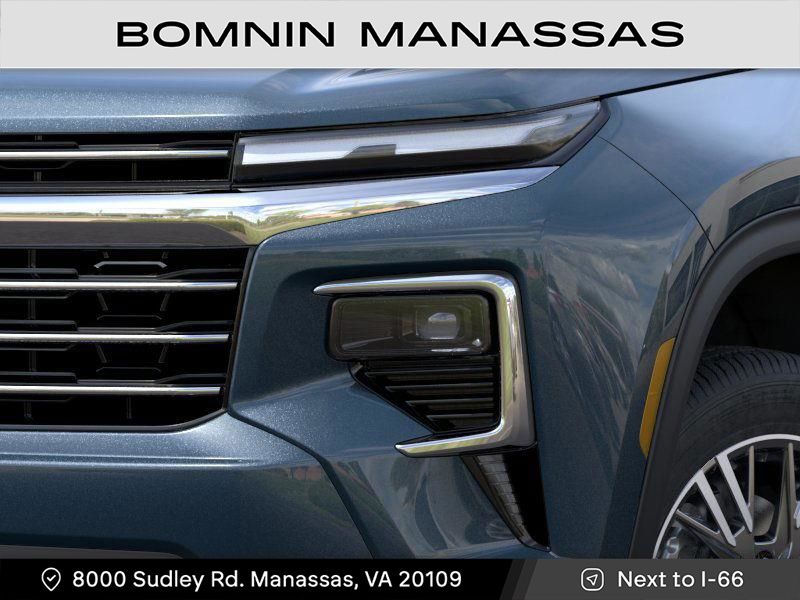 Vehicle image 10 of 24