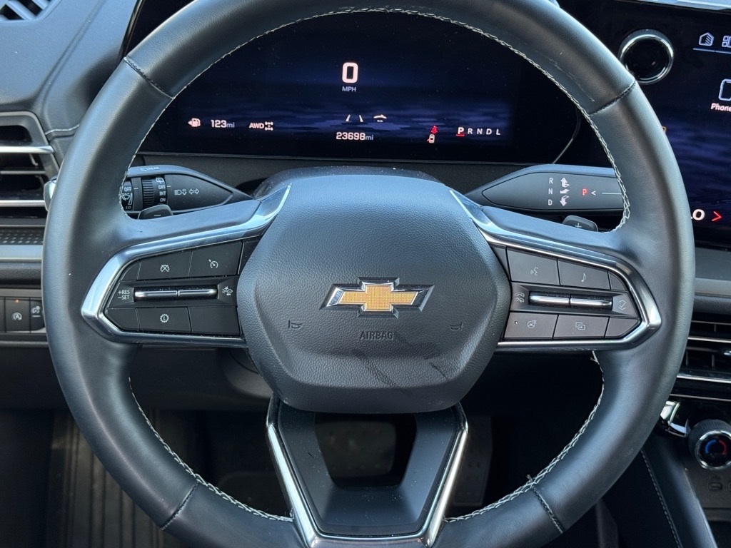 2025 Chevrolet Traverse AWD LT Image 14 of 21