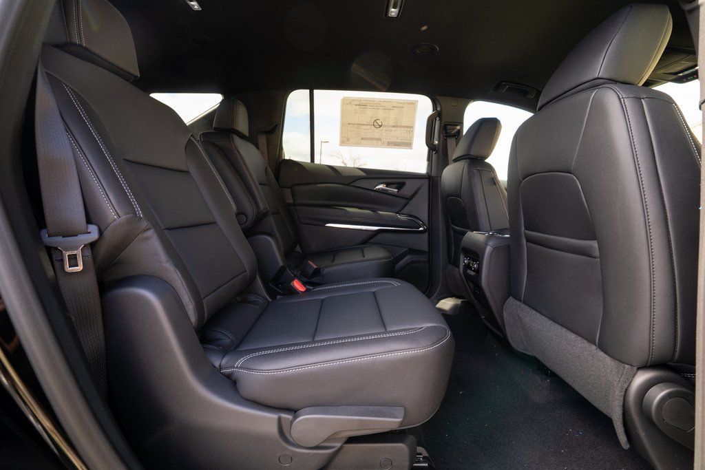 Vehicle image 14 of 42