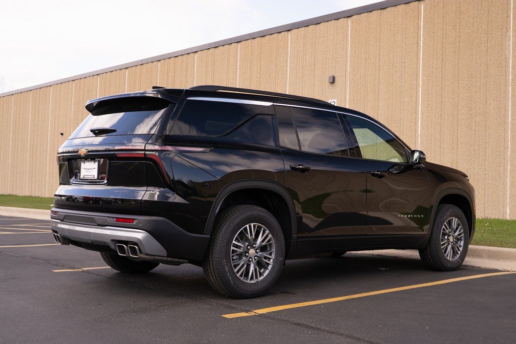 Vehicle image 5 of 42