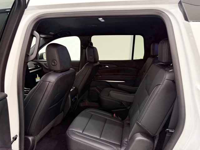 Vehicle image 15 of 43