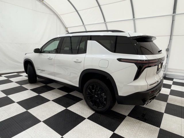 Vehicle image 5 of 43