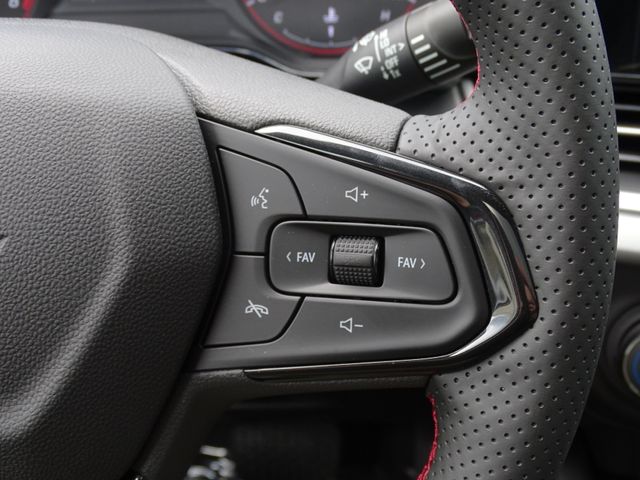 Vehicle image 24 of 25