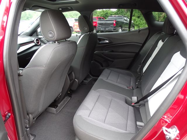 Vehicle image 13 of 25