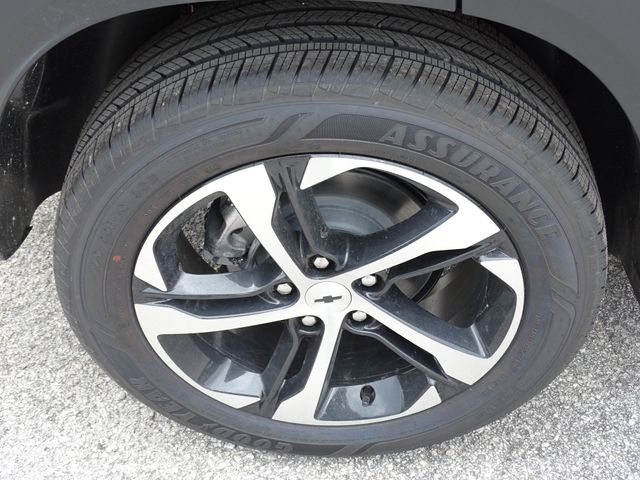 Vehicle image 10 of 25