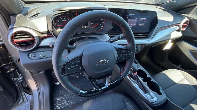 Vehicle image 15 of 30
