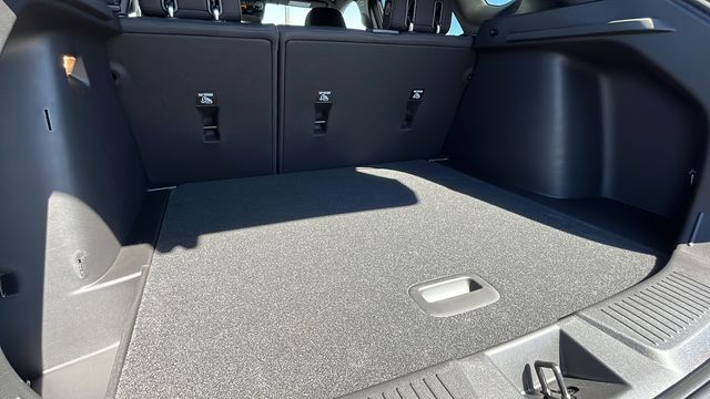 Vehicle image 10 of 30