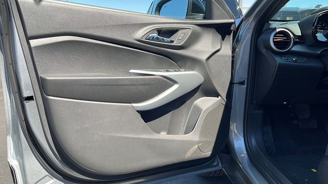 Vehicle image 29 of 30