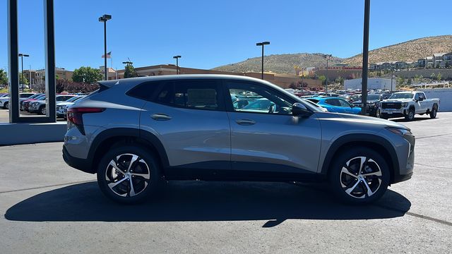 Vehicle image 4 of 30