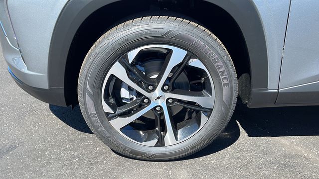 Vehicle image 9 of 30