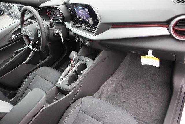 Vehicle image 23 of 27