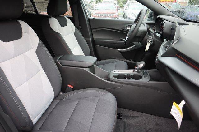 Vehicle image 22 of 27