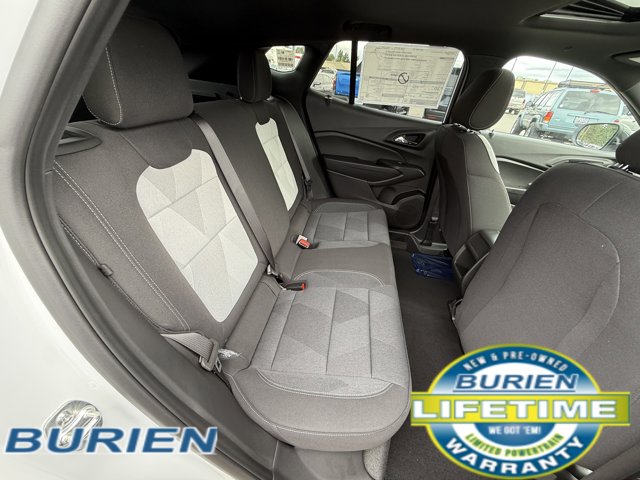 Vehicle image 15 of 35