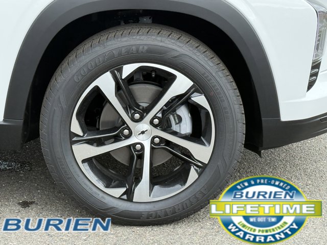 Vehicle image 10 of 35