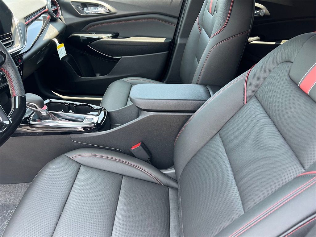 Vehicle image 14 of 30