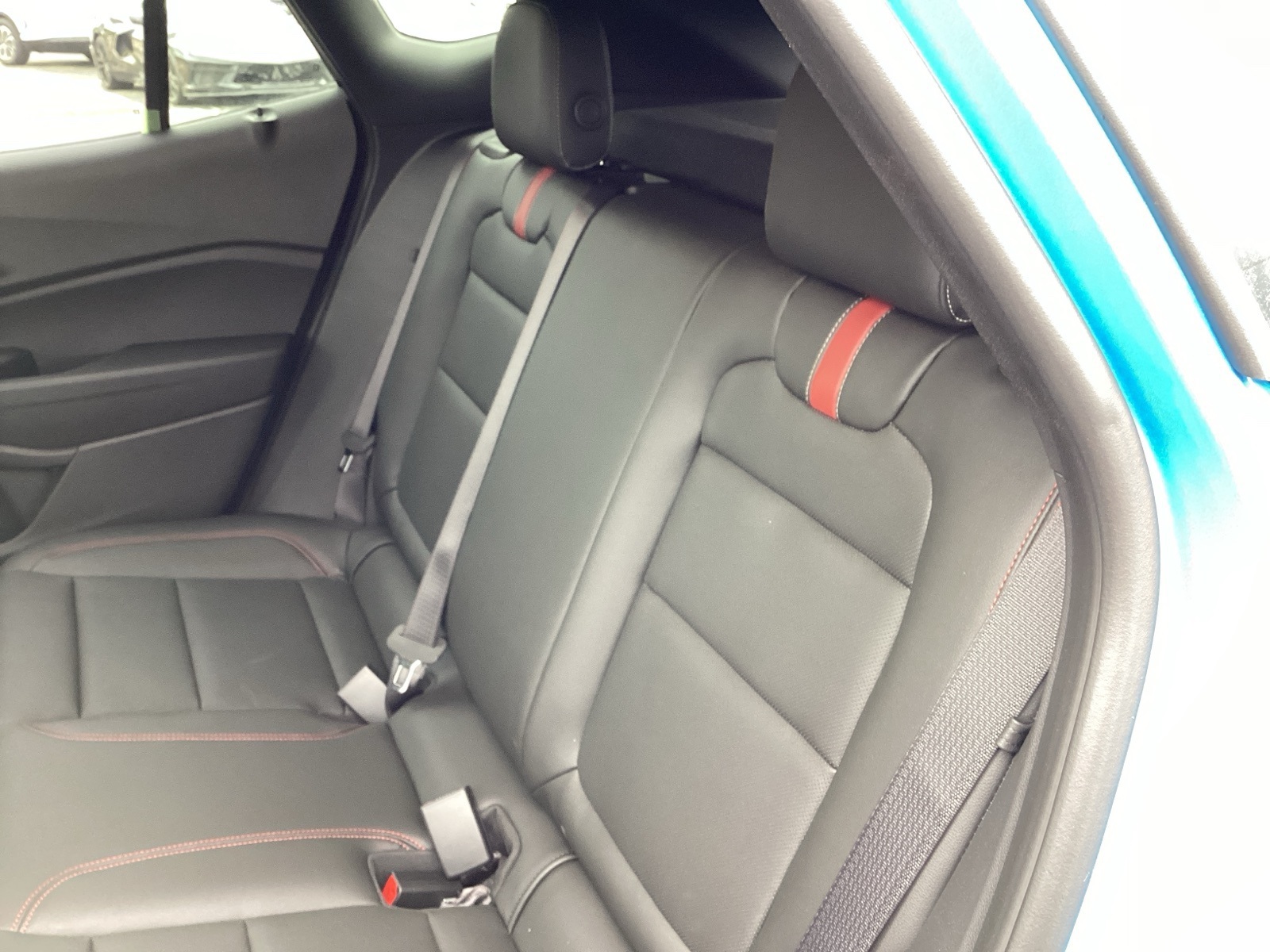 Vehicle image 16 of 36
