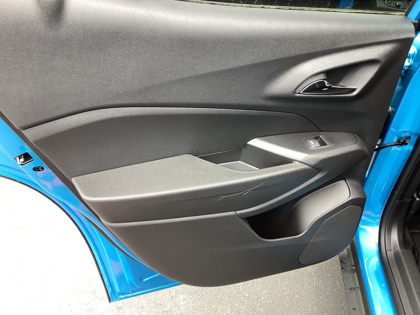 Vehicle image 33 of 36