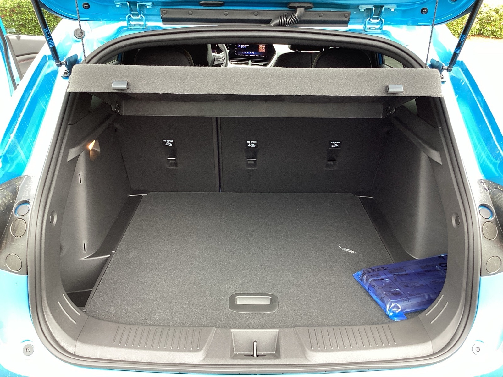 Vehicle image 28 of 36