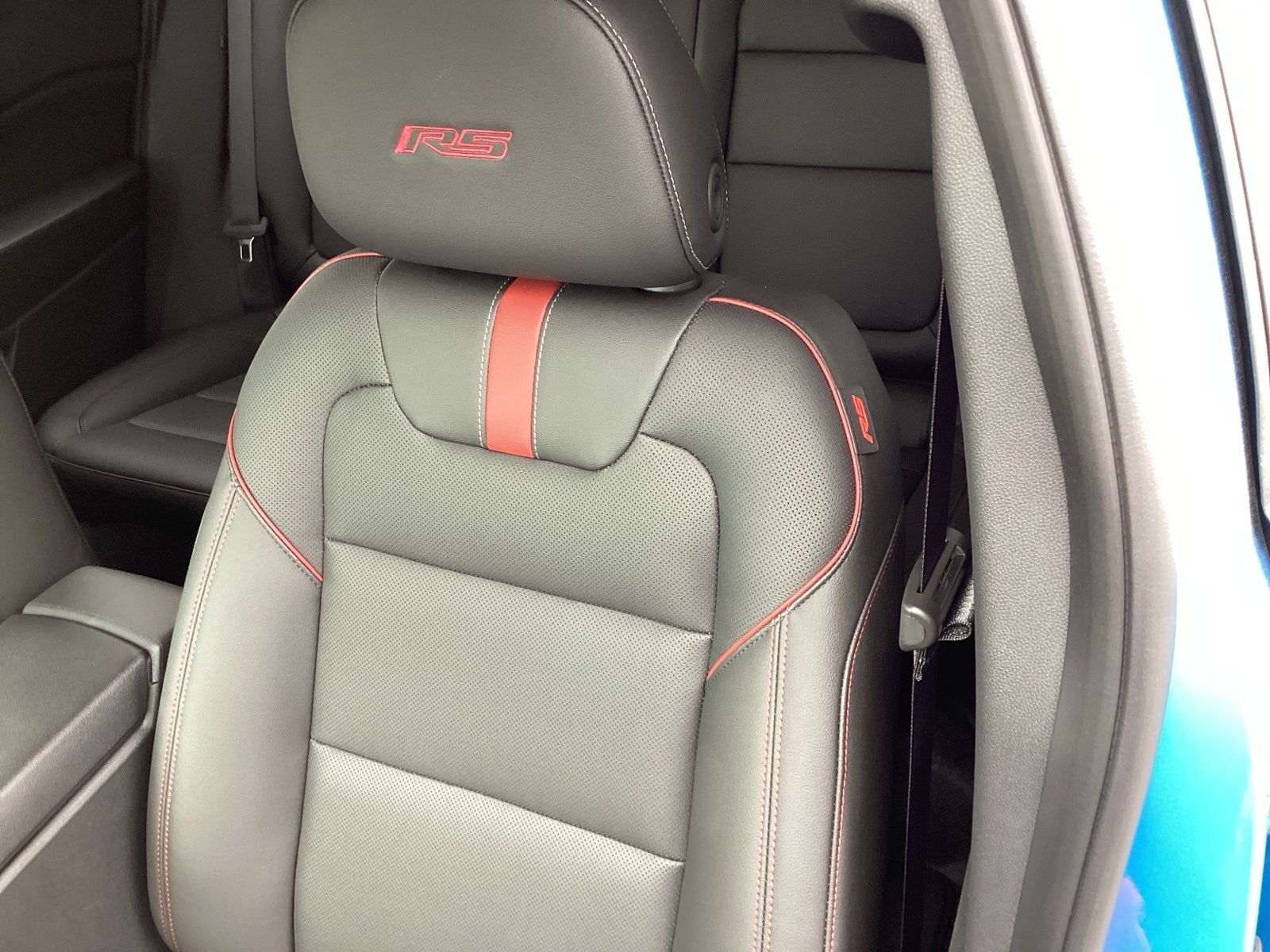 Vehicle image 13 of 36