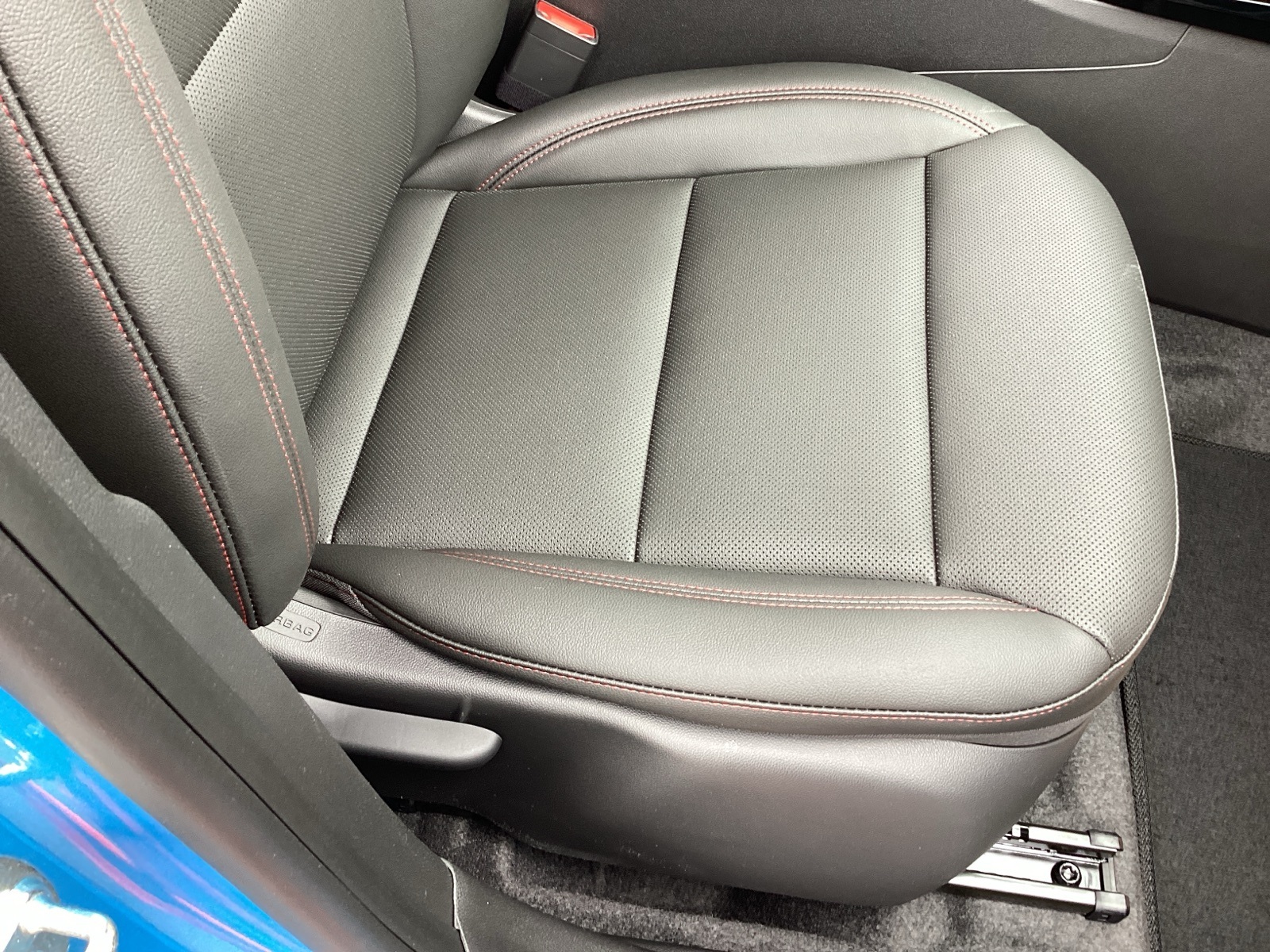 Vehicle image 24 of 36