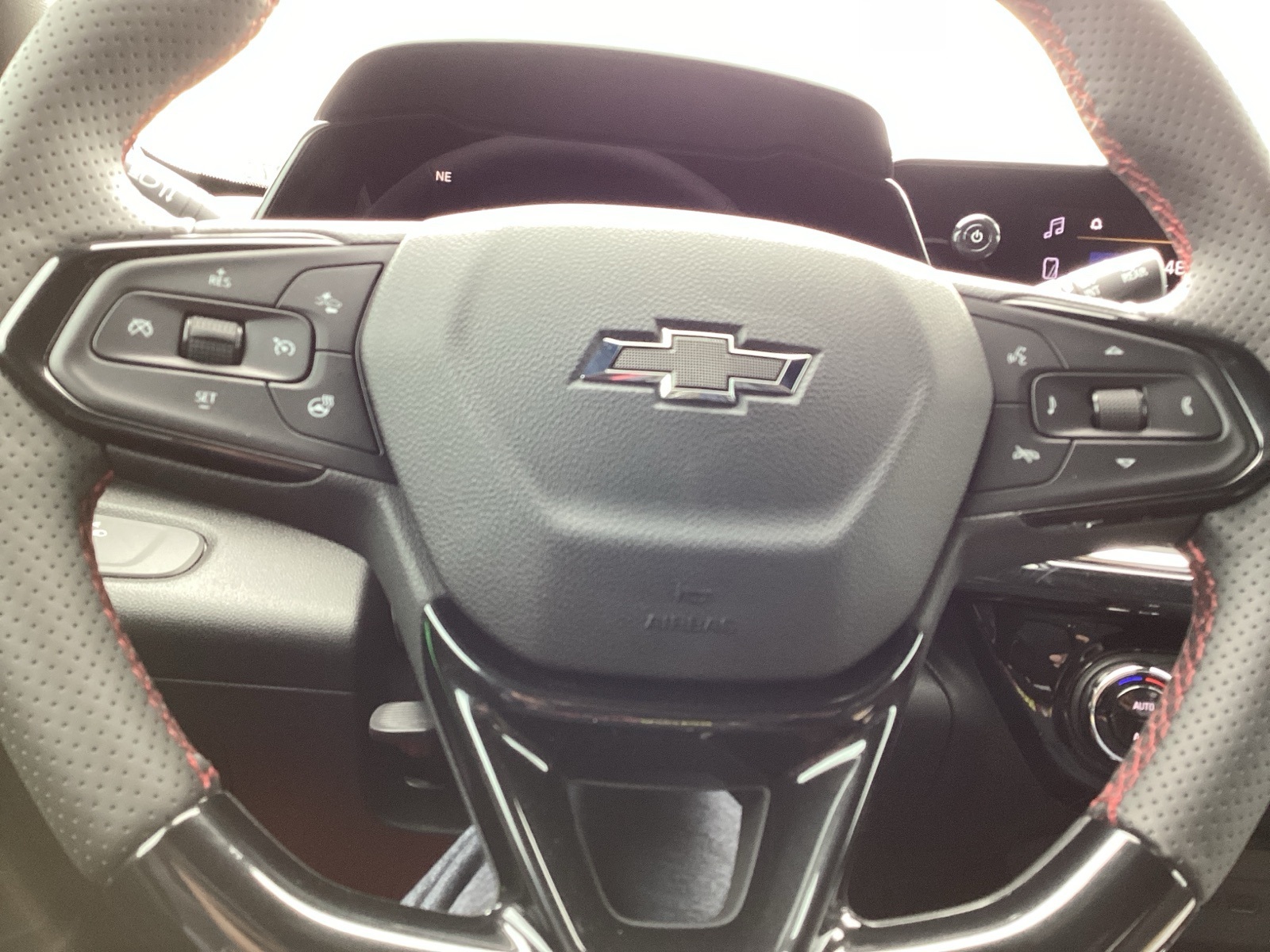 Vehicle image 12 of 36