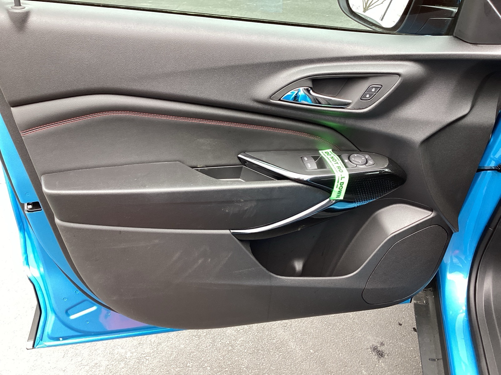Vehicle image 31 of 36