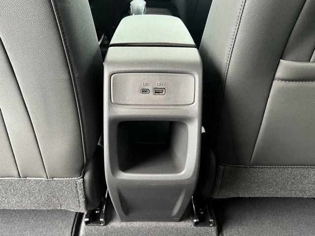 Vehicle image 53 of 55