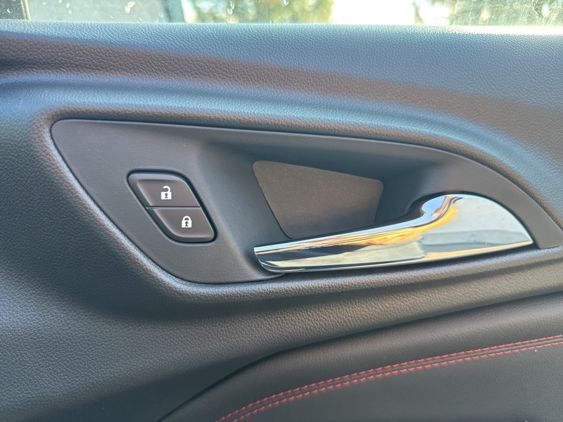 2025 Chevrolet Trax 2RS Image 26 of 45