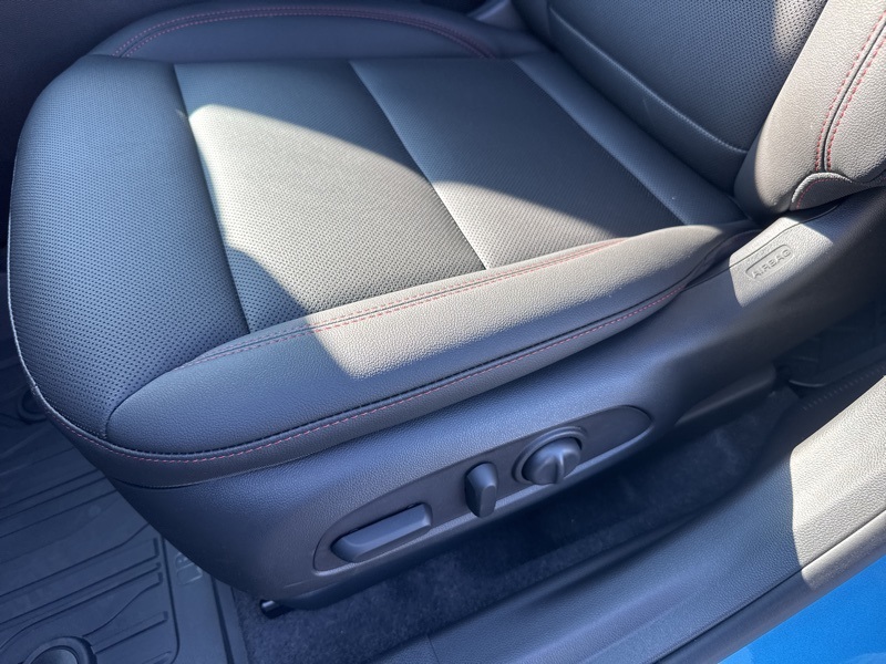 2025 Chevrolet Trax 2RS Image 15 of 45