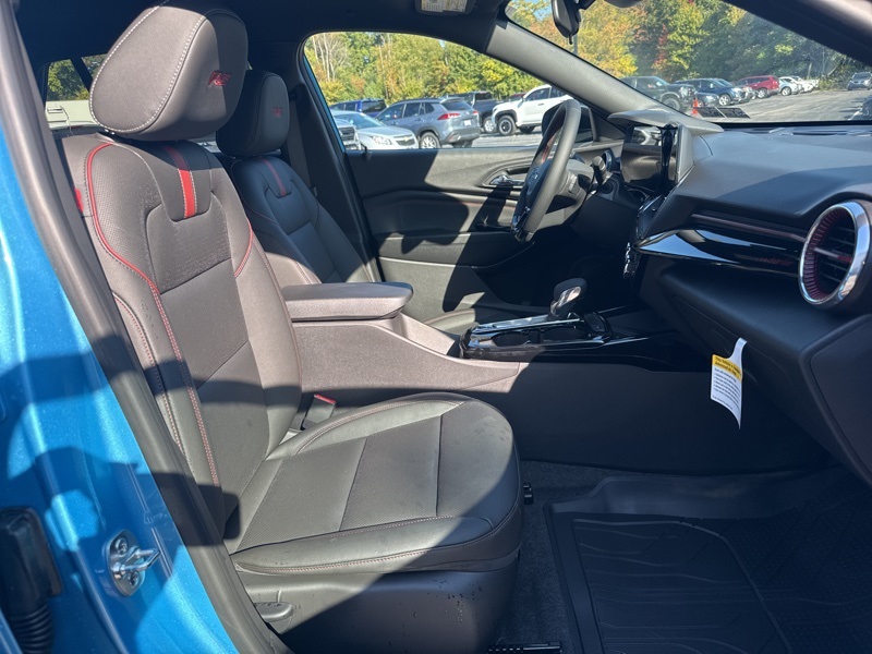 2025 Chevrolet Trax 2RS Image 14 of 45