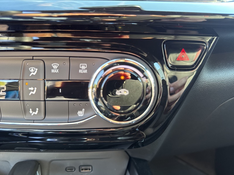 2025 Chevrolet Trax 2RS Image 35 of 45