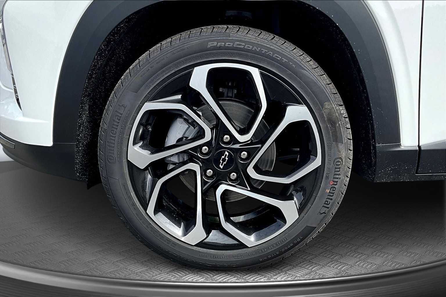 2025 Chevrolet Trax 2RS Image 6 of 13