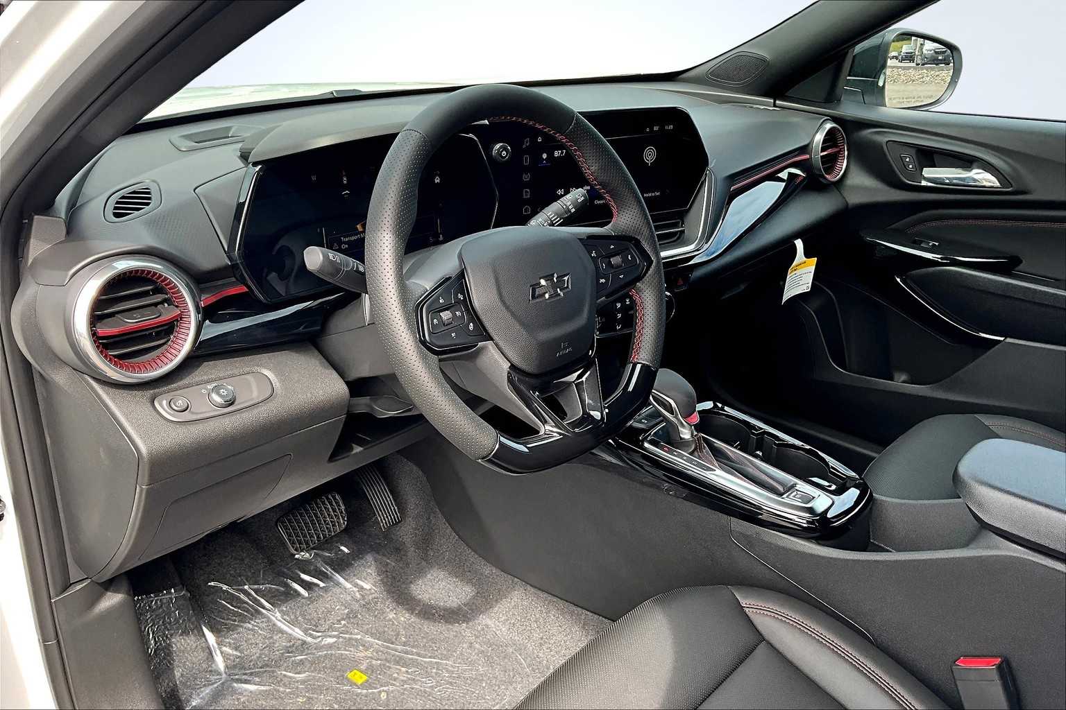 2025 Chevrolet Trax 2RS Image 9 of 13