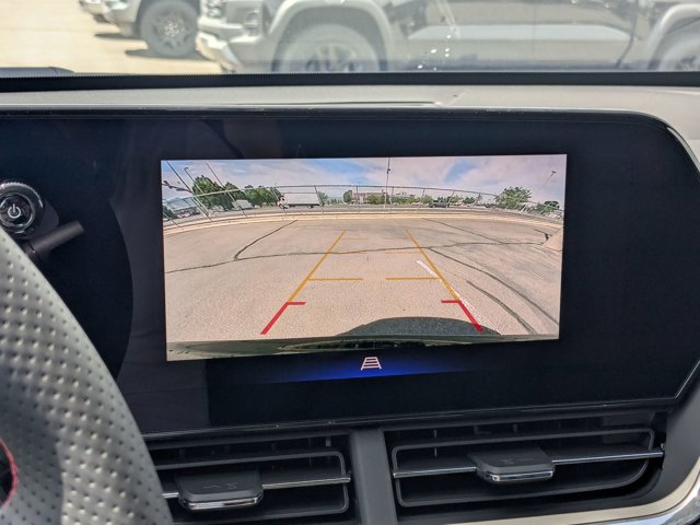 Vehicle image 17 of 24