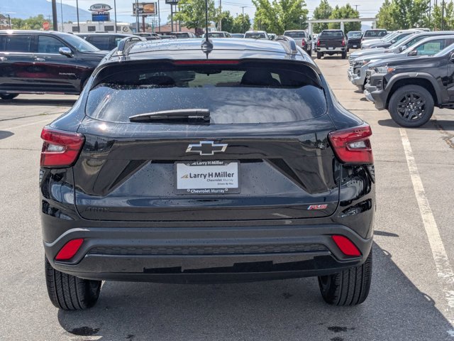 Vehicle image 11 of 24