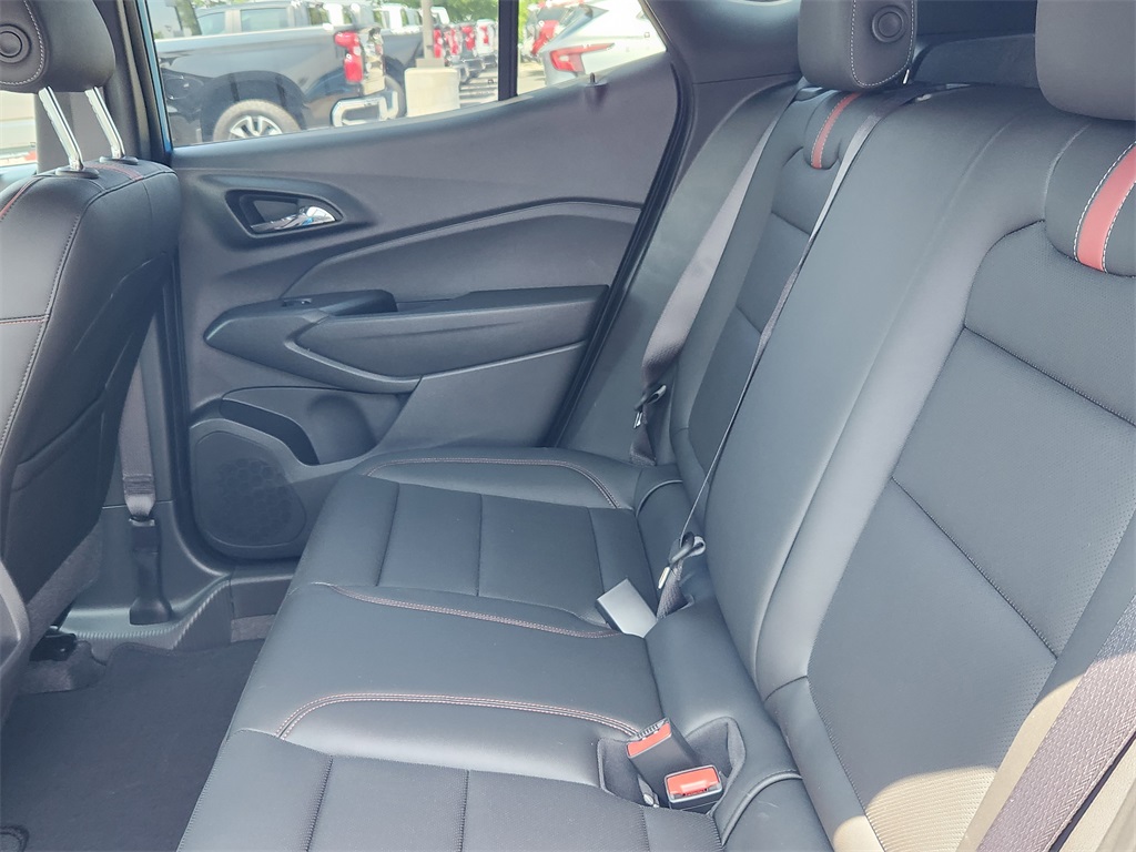 2025 Chevrolet Trax 2RS Image 8 of 20