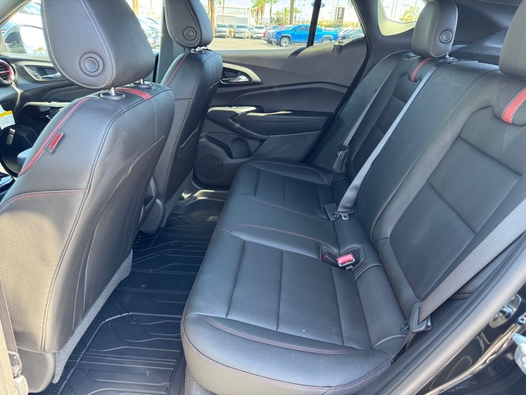 Vehicle image 6 of 14