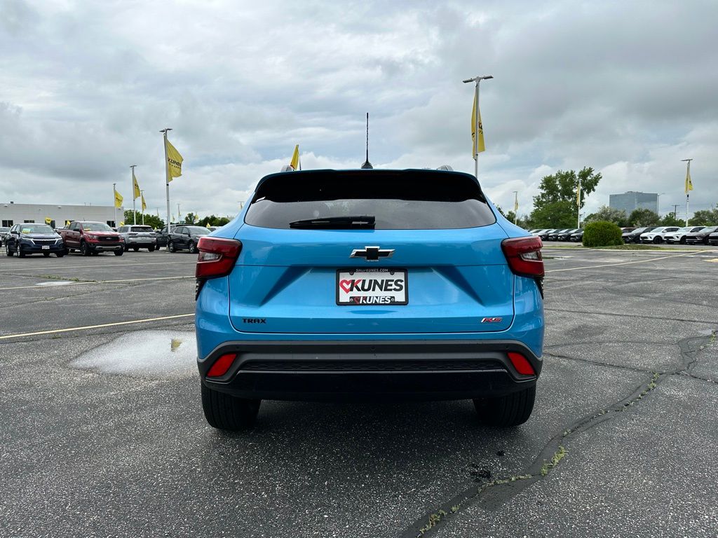 Vehicle image 5 of 25