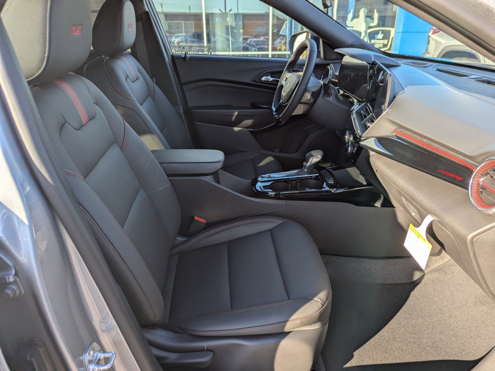 Vehicle image 9 of 25