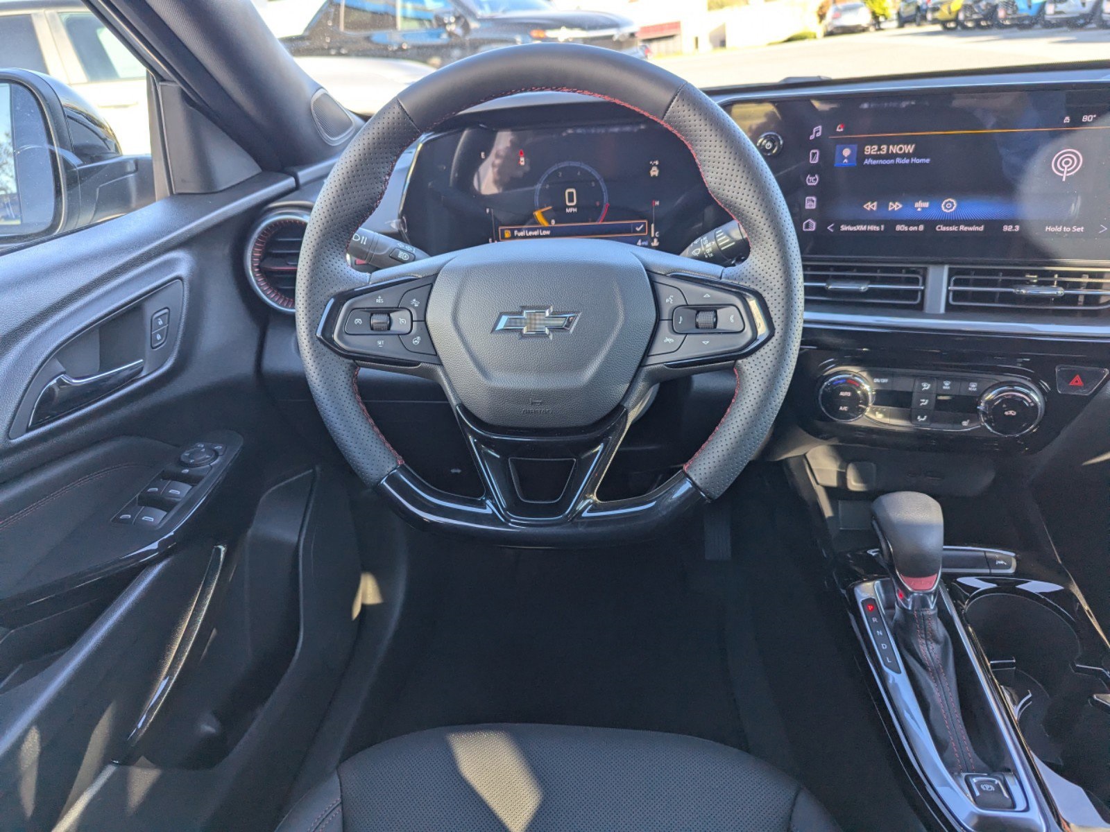 Vehicle image 14 of 25