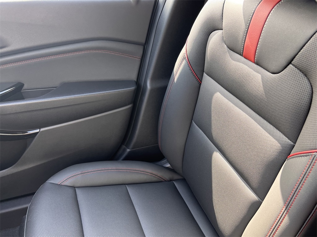 Vehicle image 29 of 36
